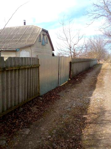 Будинок з терасою.