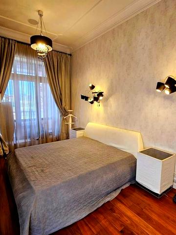 Заньковецької вул., 8