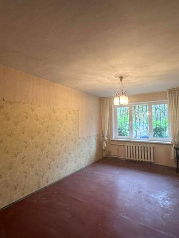 Продам 3 комнатную на красной линии Ж/М Красный Камень Кондратюка