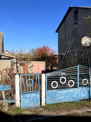 Продам  двоповерхових будинок