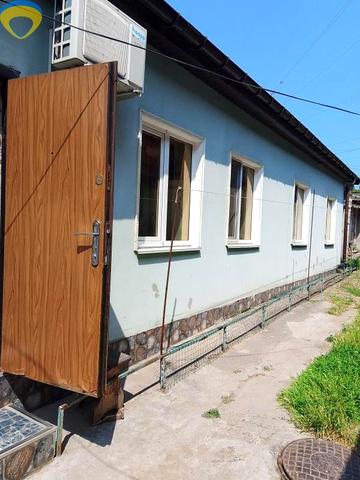 Тараса Кузьміна вул., 49