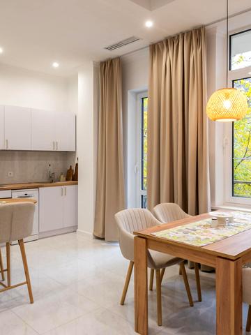 Болсуновська вул. (Сергія Струтинського), 21