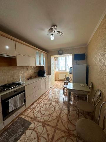 Текстильна вул., 16