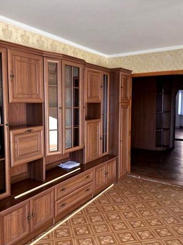 Віктора Чміленка вул. (Дзержинського), 90