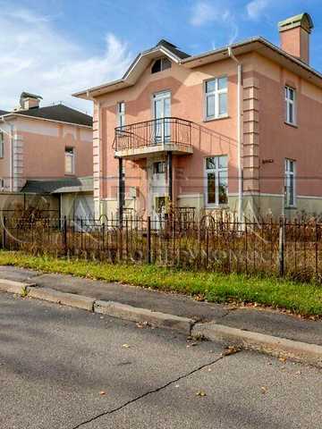 Продаж 4к Дім Чумацький шлях вулиця