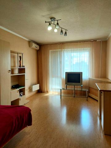 Ігоря Бедзая вул. (Чкалова), 60