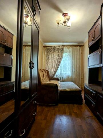 Степана Бандери вул., 18