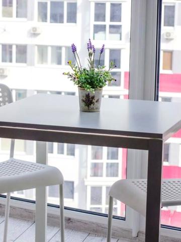 East Residence White