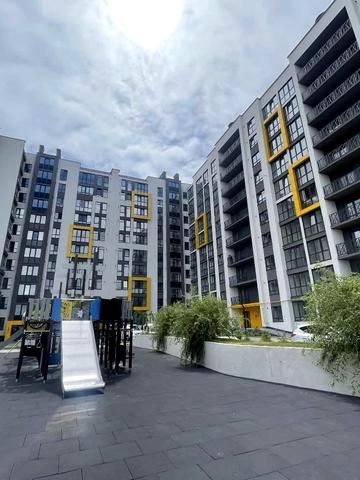 Героїв Крут вул. (Комунарів), 4/1б