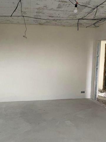 Продається 2- кімнатна квартира за містом