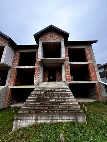 2 хвилини від Чернівців