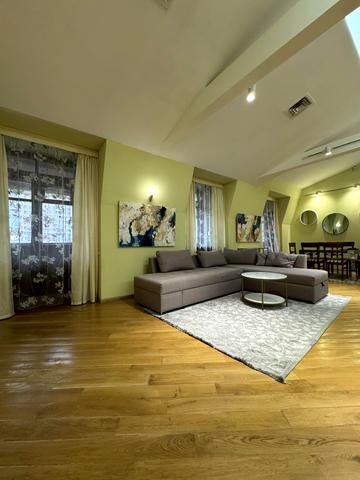 Вячеслава Липинського вул. (Чапаєва), 10