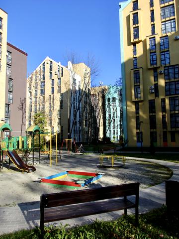 Стрийська вул., 111-Є