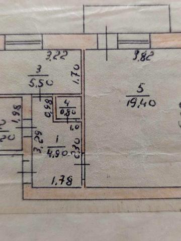 Продається квартира під ремонт з електроопаленням