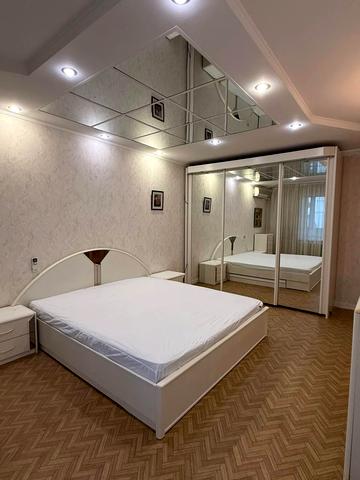 Приозерна вул., 10