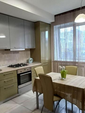 Полігонна вул. (Погребняка), 10-Б