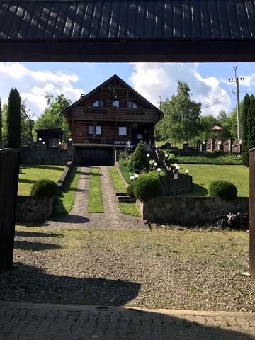 Центральна вул.