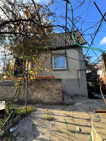 Капітальнтй будинок (дача) у передмісті Чорноморська