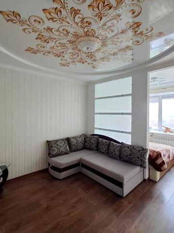 2-х кім.кв-ра 70м2, Центр,ремонт, меблі.