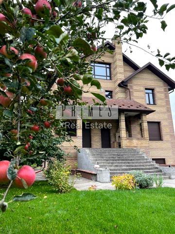 Зарічна вул.