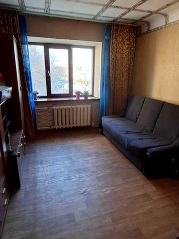 Продаж квартири вул. Автозаводська , цегляний будинок,