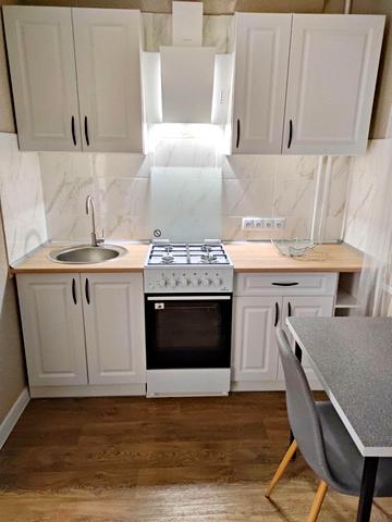 Стешенка вул., 23