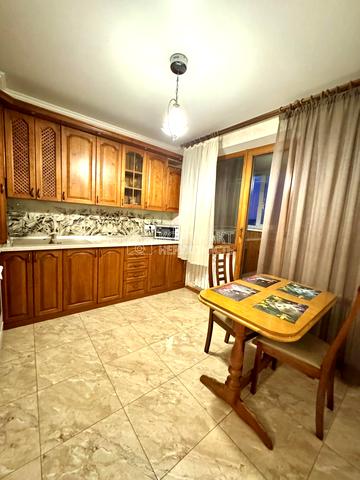 Астрономічна вул., 35и