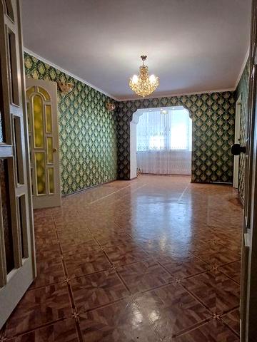 Продаж 4 кімнатної квартири/3/5, район сахзавод