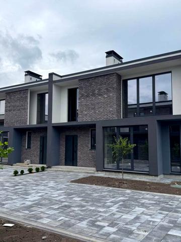 7-ма Озерна, 2