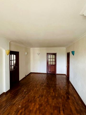 Миколи Лаврухіна вул., 7