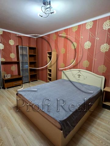 Вадима Гетьмана вул., 44