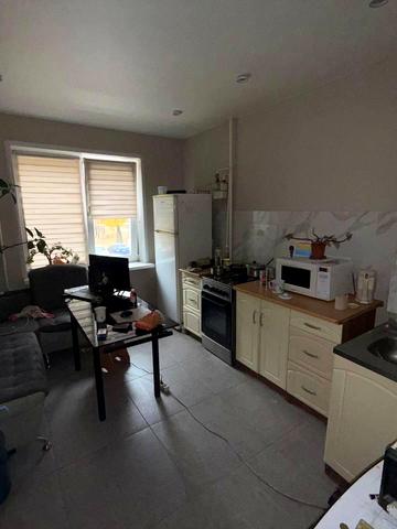 Набережна Перемоги вул., 118