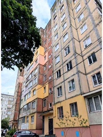 Полюсна вул., 16