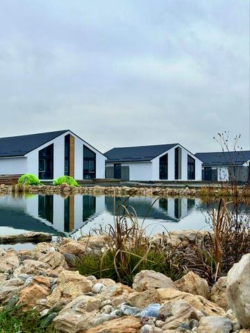 Продаж котеджу 125 кв.м з видом на ставок. Ділянка 6 сот