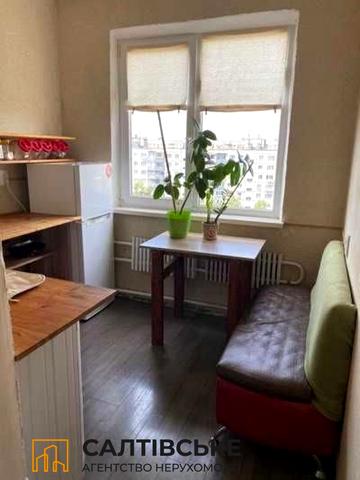 Нескорених вул., 30