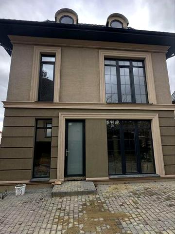 Продається  котедж в Місті