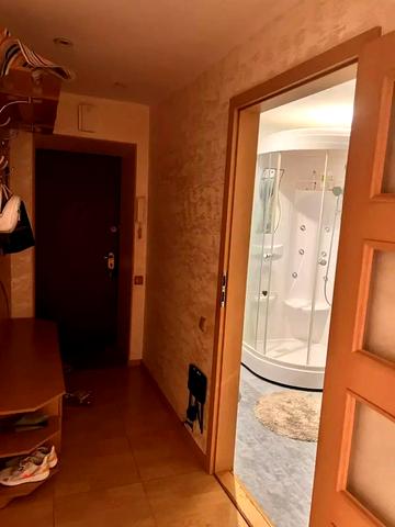 4-кімнатна квартира з ремонтом на площі Толбухіна