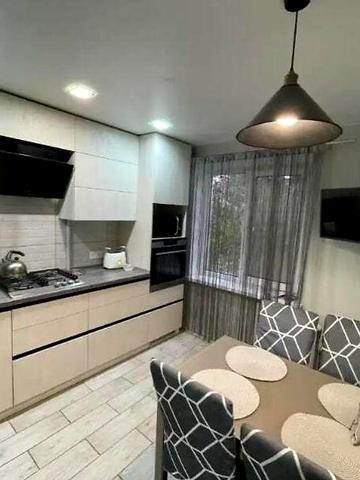 Продаж 3к Квартира Квітки Цісик (Корольової Гулі) вулиця