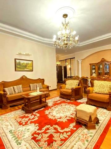 Євгена Чикаленка вул. (Пушкінська), 32-Б