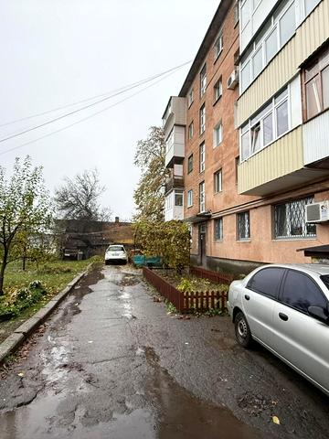 Шкільний пров., 4а