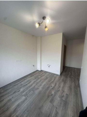 Завокзальна вул., 7