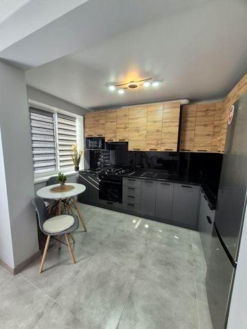 Сдам свою 2 ком квартиру район острова