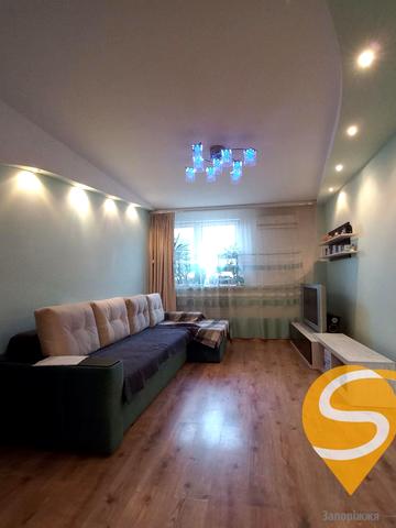 Героїв Крут вул. (12 Квітня), 78