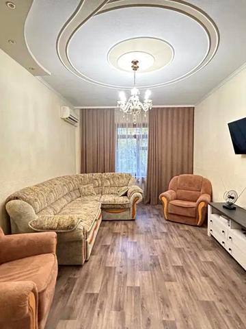 Науки просп. (Леніна), 13