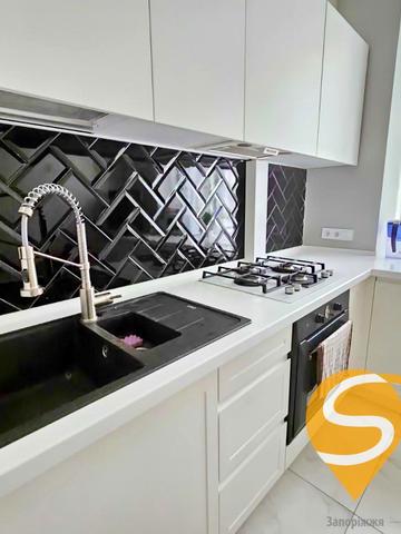 Соборний просп. (Леніна), 171