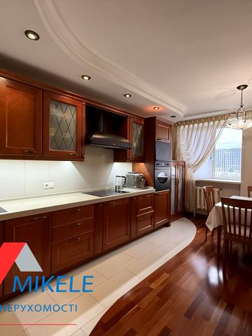 Кадетський Гай вул., 3