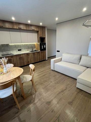 Виговського вул. (Суворова), 2-Д/4