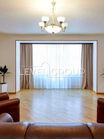 Паторжинського вул., 14