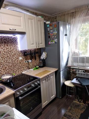 Капітана Кузнєцова вул., 112