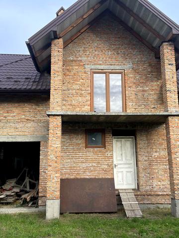 Бориса Грінченка вул., 1-Б